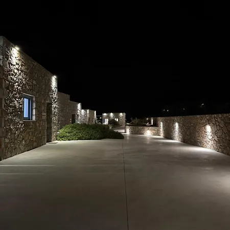 Filotimia * Schoinoussa