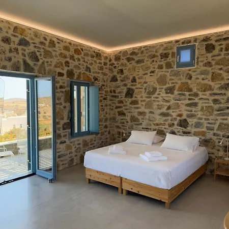 Filotimia * Schoinoussa