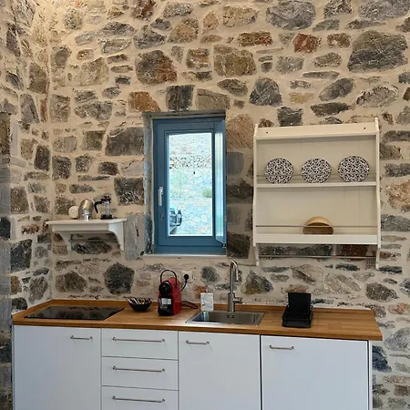 Filotimia * Schoinoussa