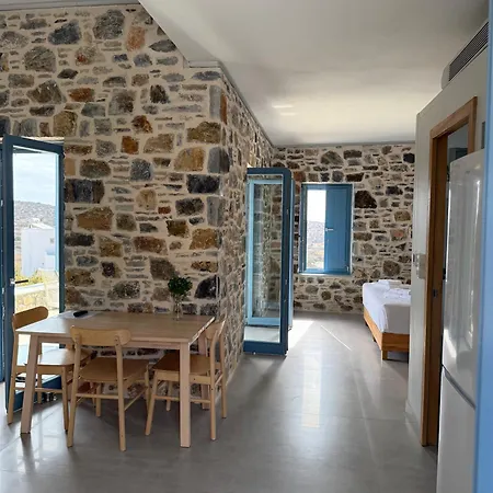 Filotimia * Schoinoussa